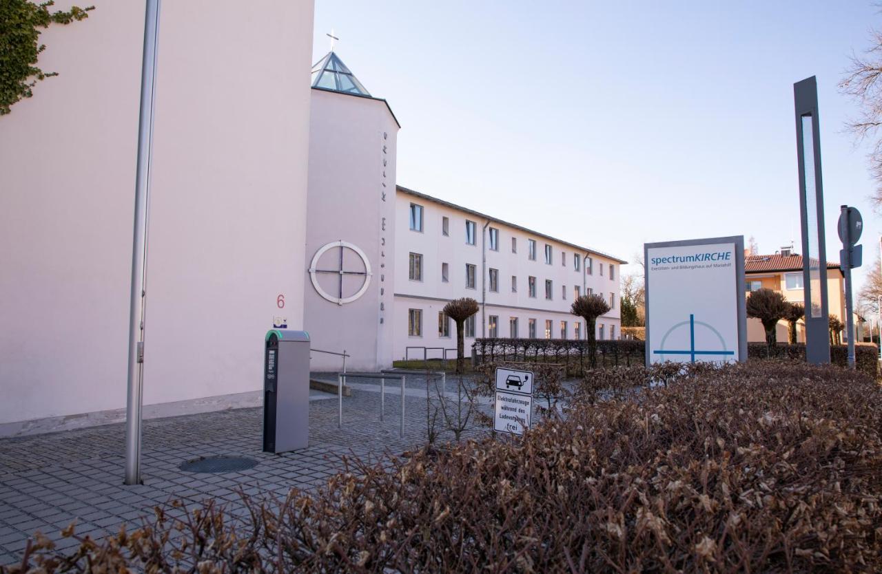 Spectrum Kirche Exerzitien-Und Bildungshaus Auf Mariahilf Passau Exterior foto